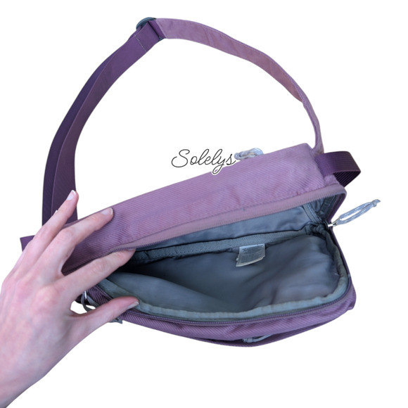 The North Face Field Bag Crossbody Pikes Purple Blackberry Wine RARE OG Style - Picture 7 of 13